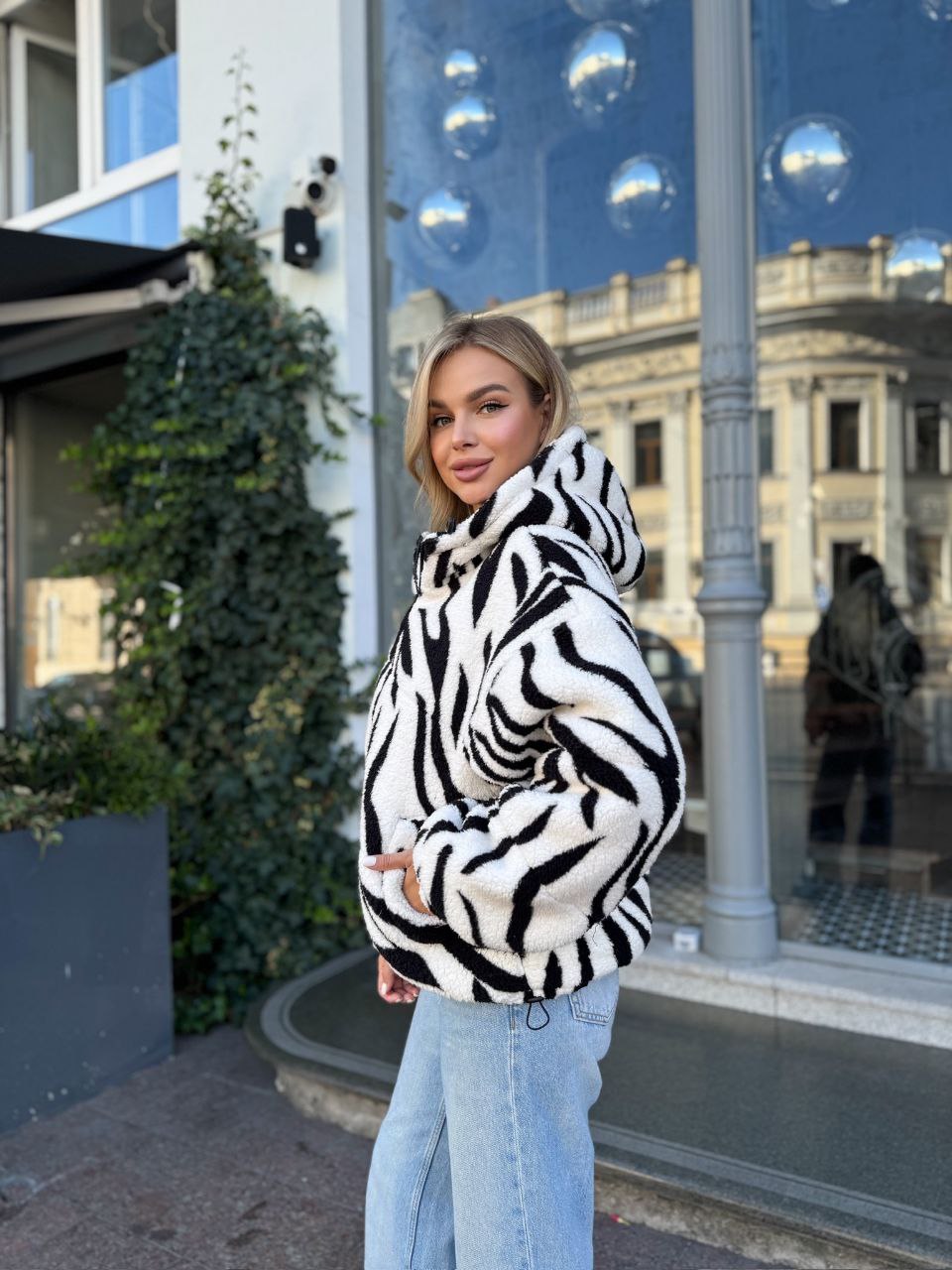 66b35f9a-ac3d-11f0-8624-dee18ff4e8c0_2