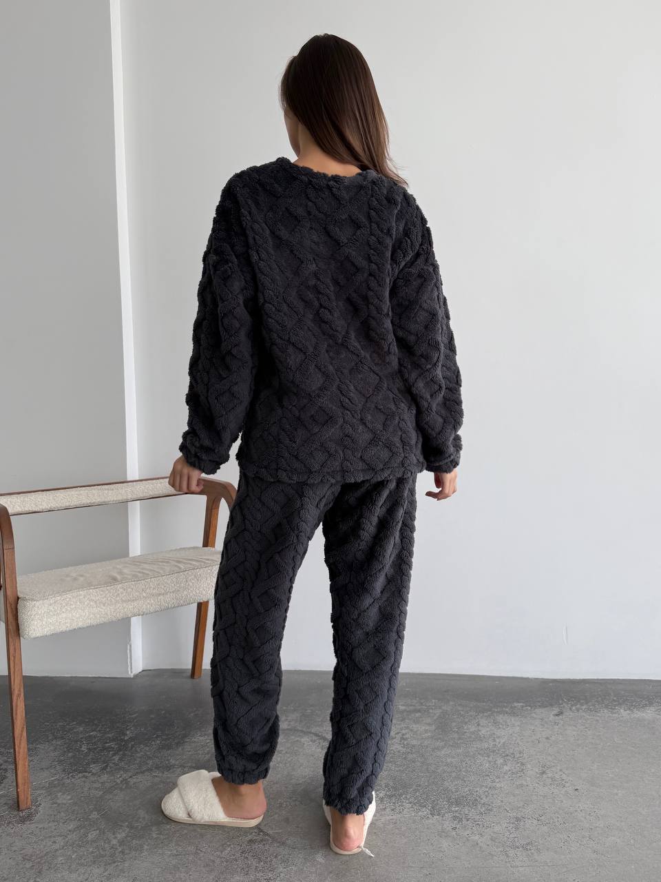 77bc8c20-4759-11f0-8622-dee18ff4e8c0_1