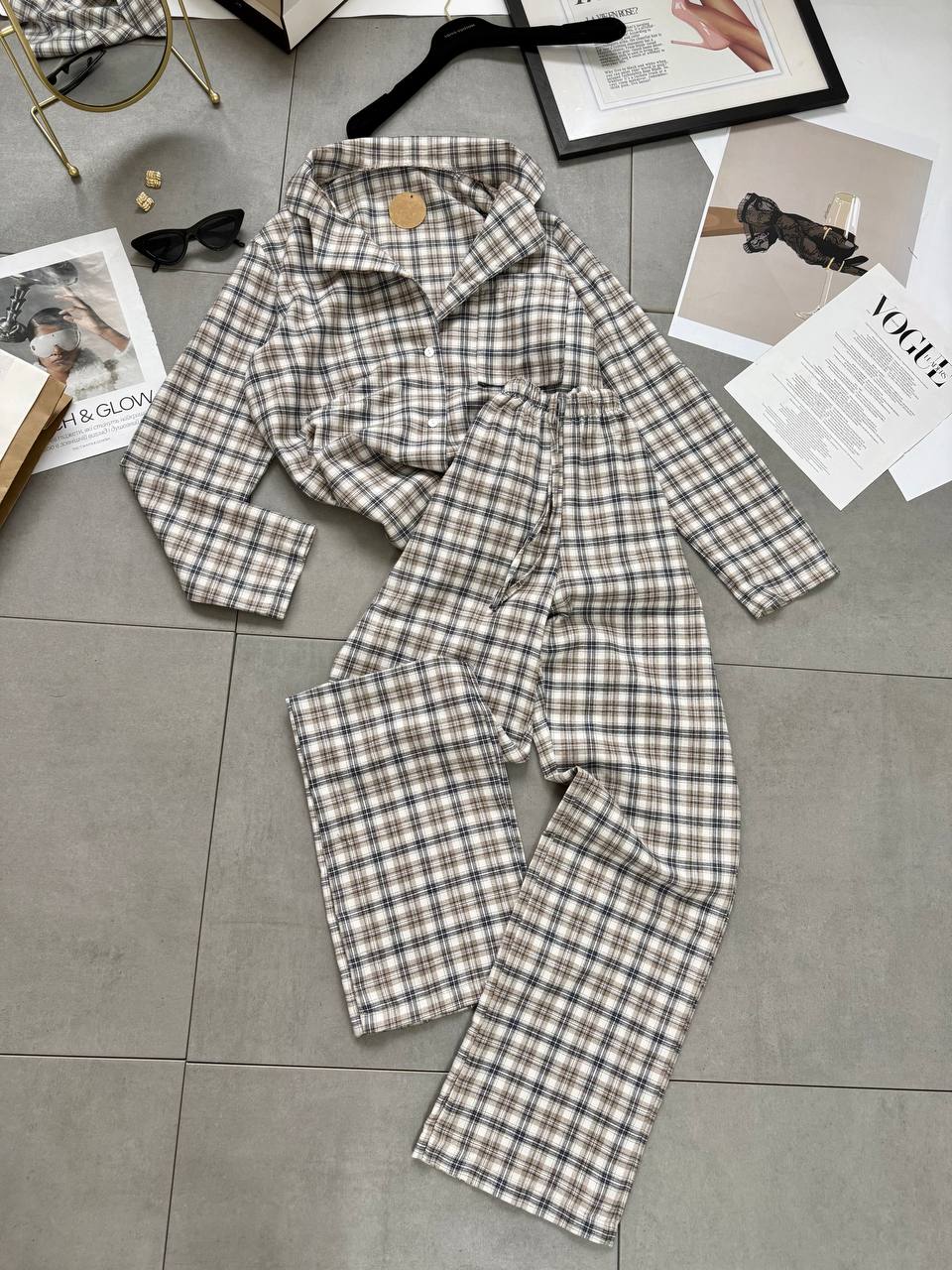 a8452831-47bc-11f0-8622-dee18ff4e8c0_1