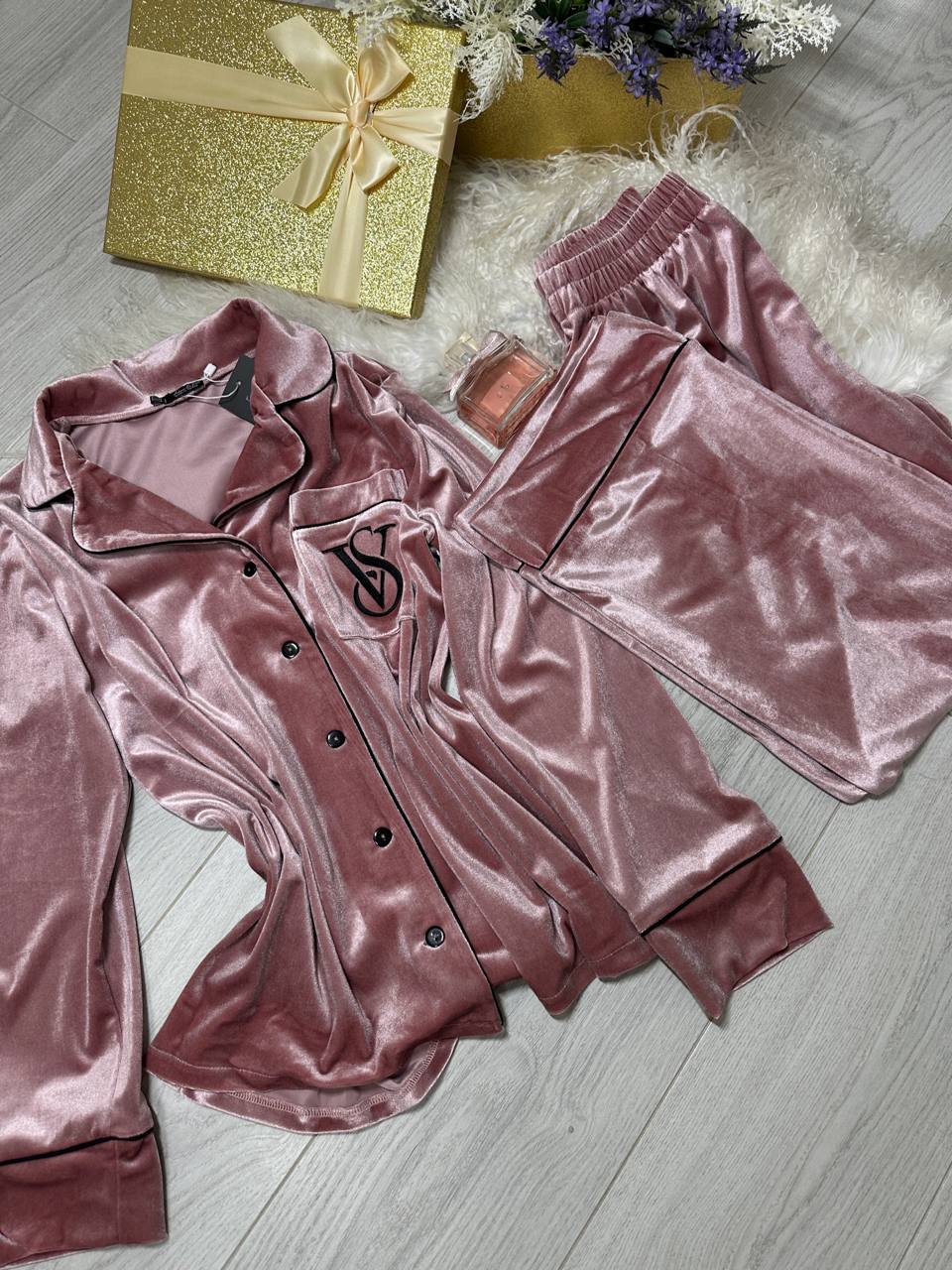 fb54ef21-4730-11f0-8622-dee18ff4e8c0_2