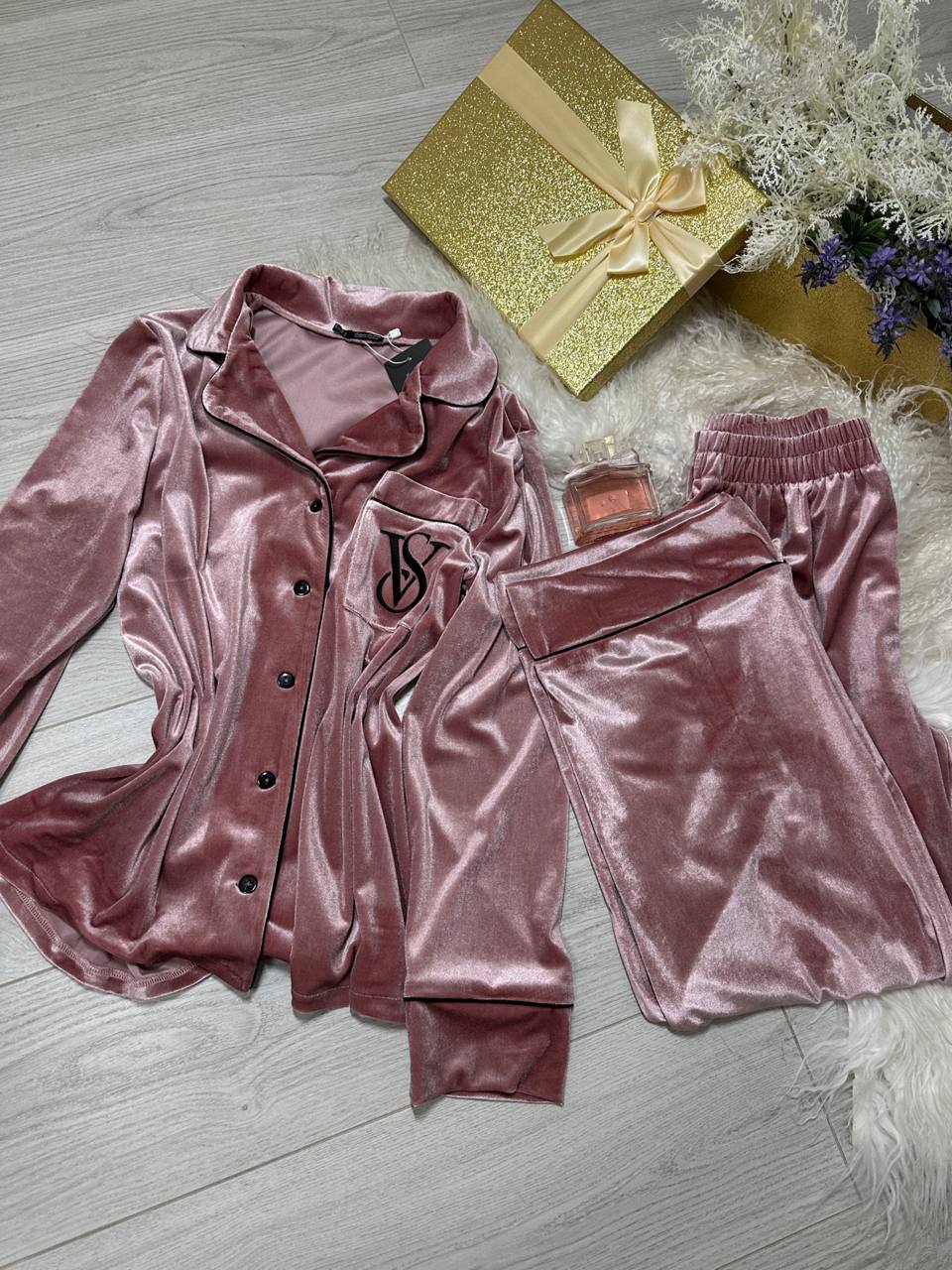 fb54ef21-4730-11f0-8622-dee18ff4e8c0_3