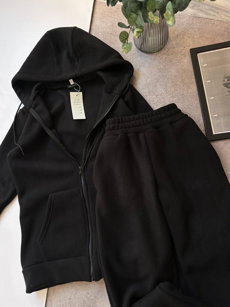 44f54fc3-929b-11ef-8620-dee18ff4e8c0_1