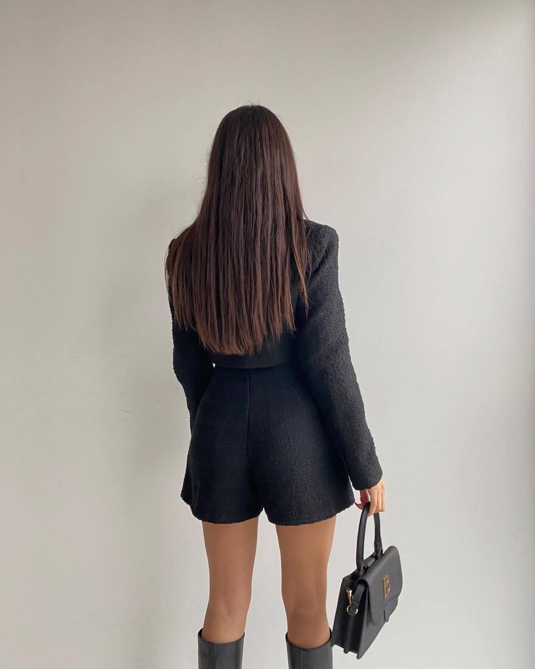 a2a93d81-f189-11f0-8624-dee18ff4e8c0_2