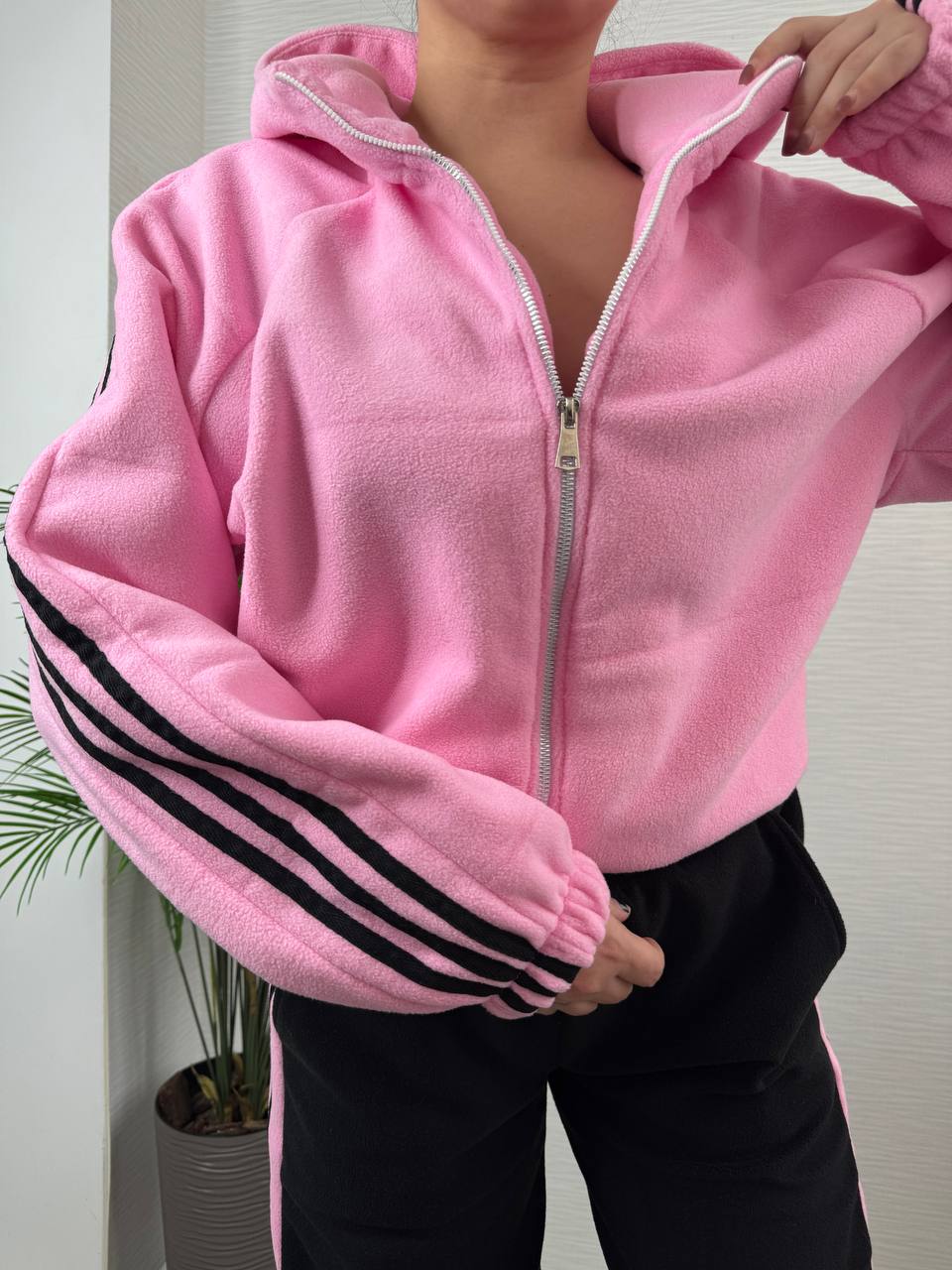 1b7faf75-4c08-11f0-8622-dee18ff4e8c0_1