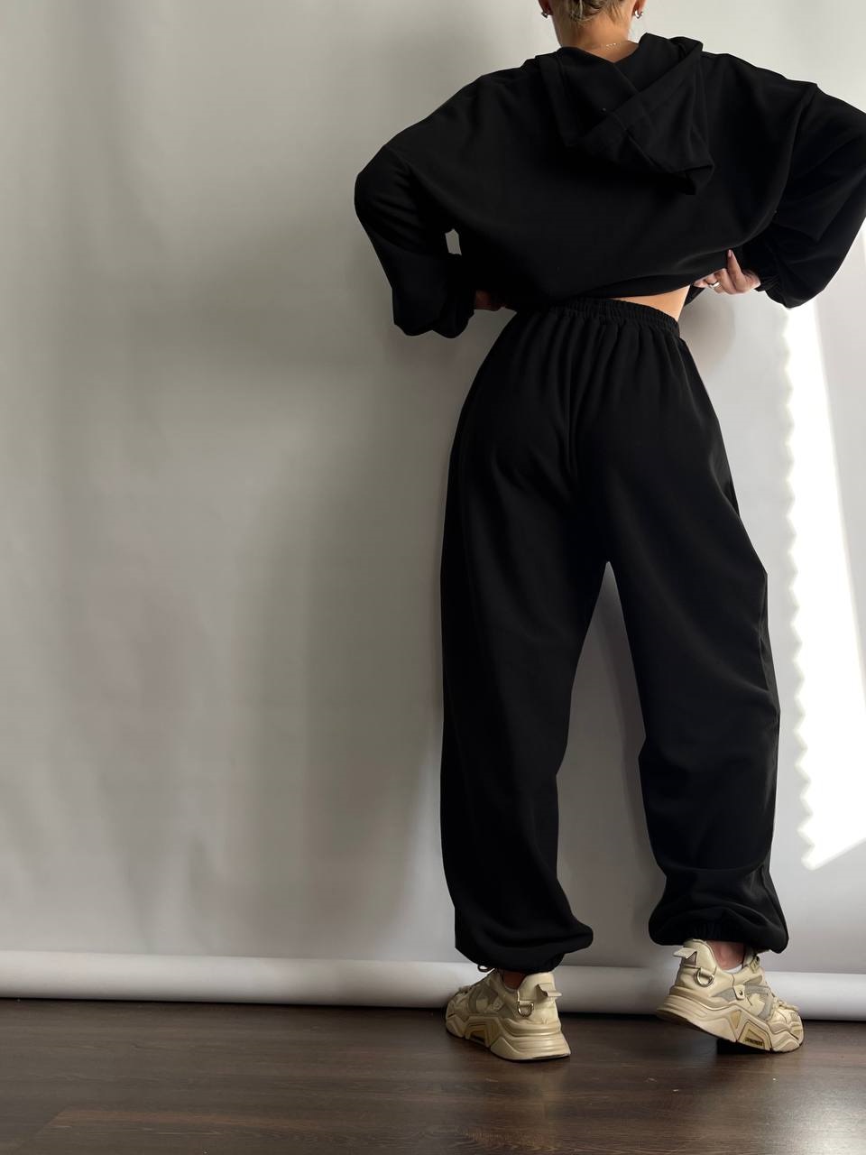 40382ec4-4919-11ee-ad17-166b0be12ee5_1