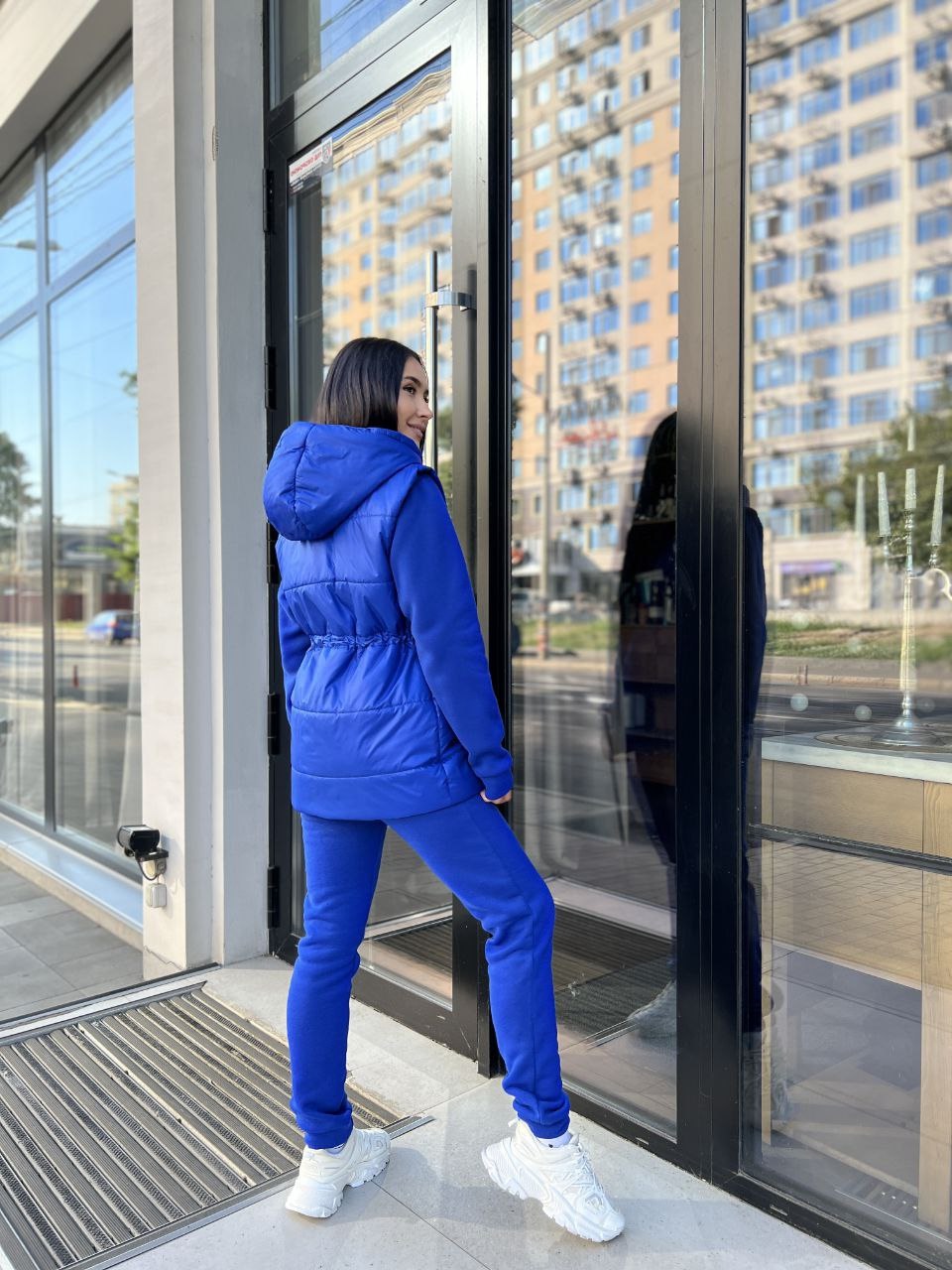 41301253-63b7-11ee-ad21-166b0be12ee5_4