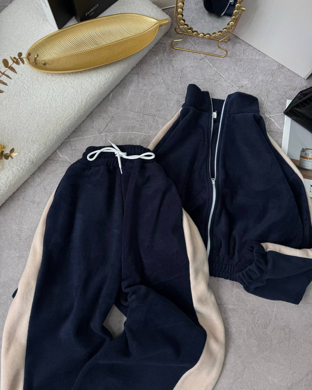 4959a59c-f46b-11f0-8624-dee18ff4e8c0_1