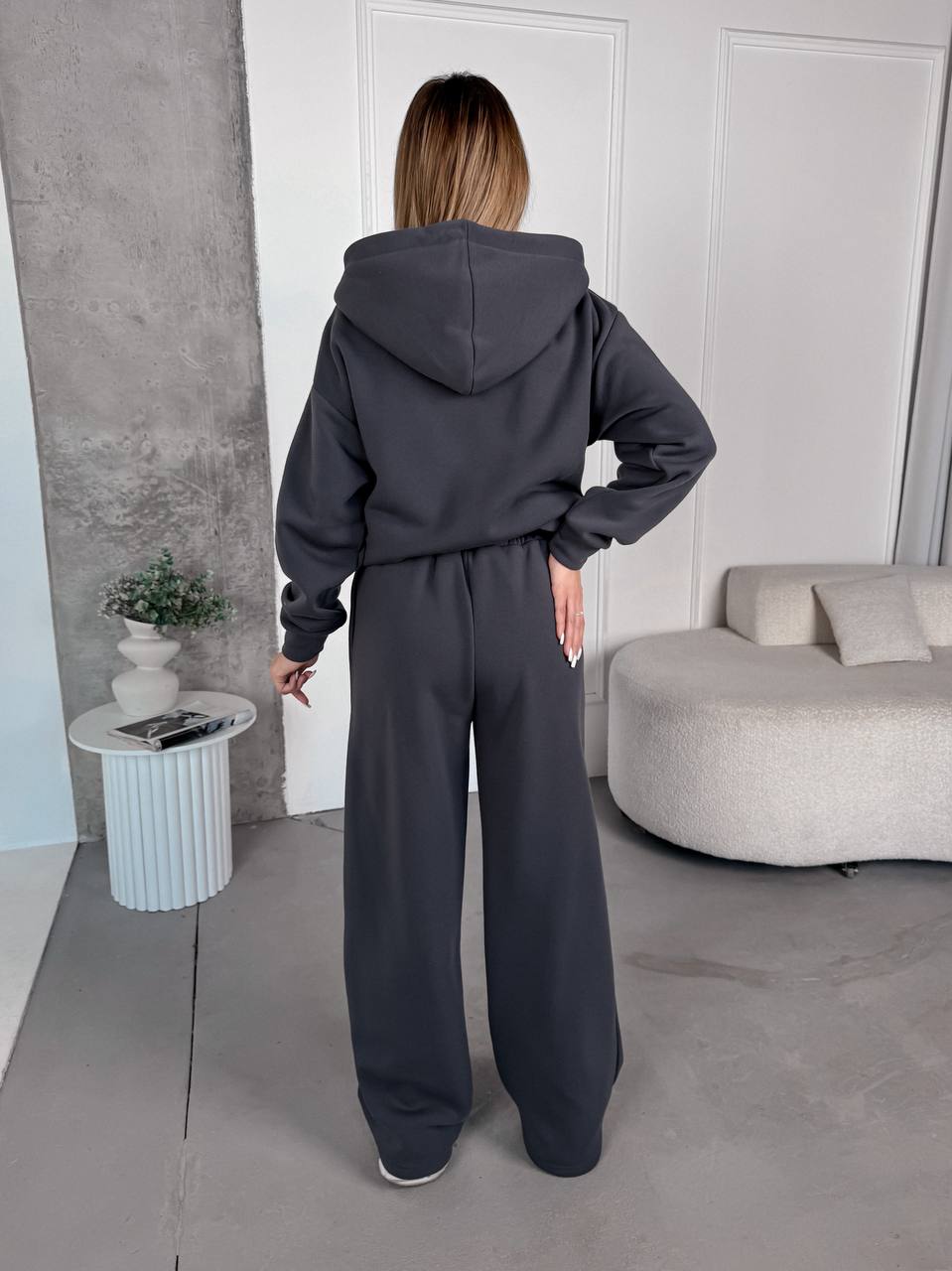 6d17de74-46e7-11f0-8622-dee18ff4e8c0_1