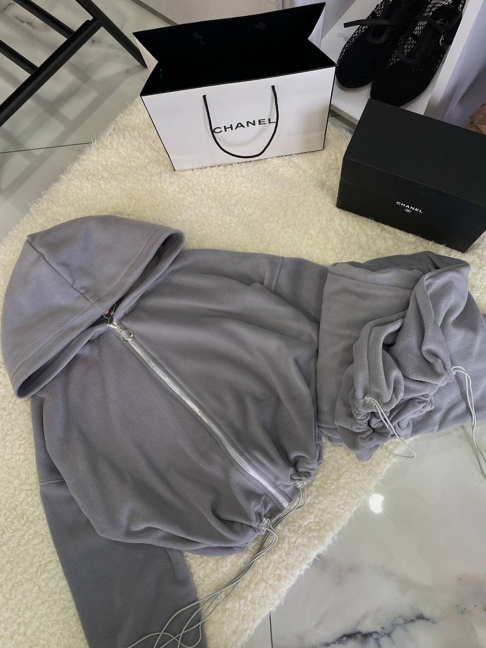 7270e398-cae7-11f0-8624-dee18ff4e8c0_1