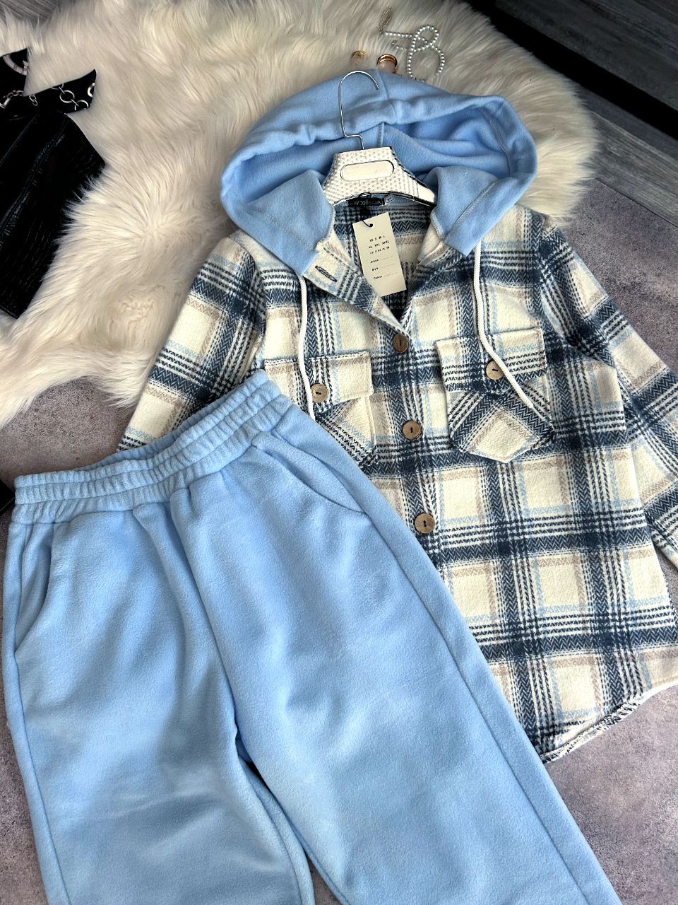 732630a6-660d-11ef-861f-dee18ff4e8c0_3