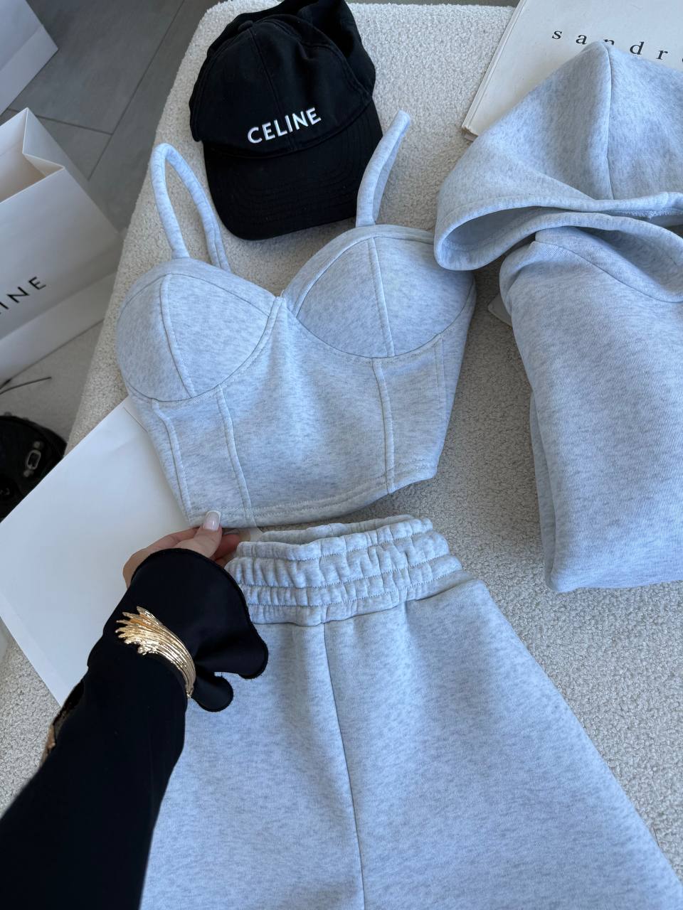 7a015fdc-48c7-11f0-8622-dee18ff4e8c0_2