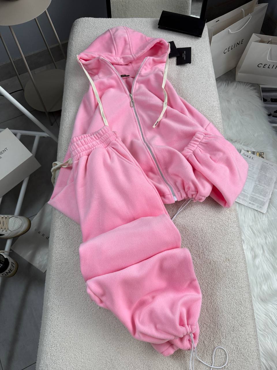 81c90a71-47a3-11f0-8622-dee18ff4e8c0_1