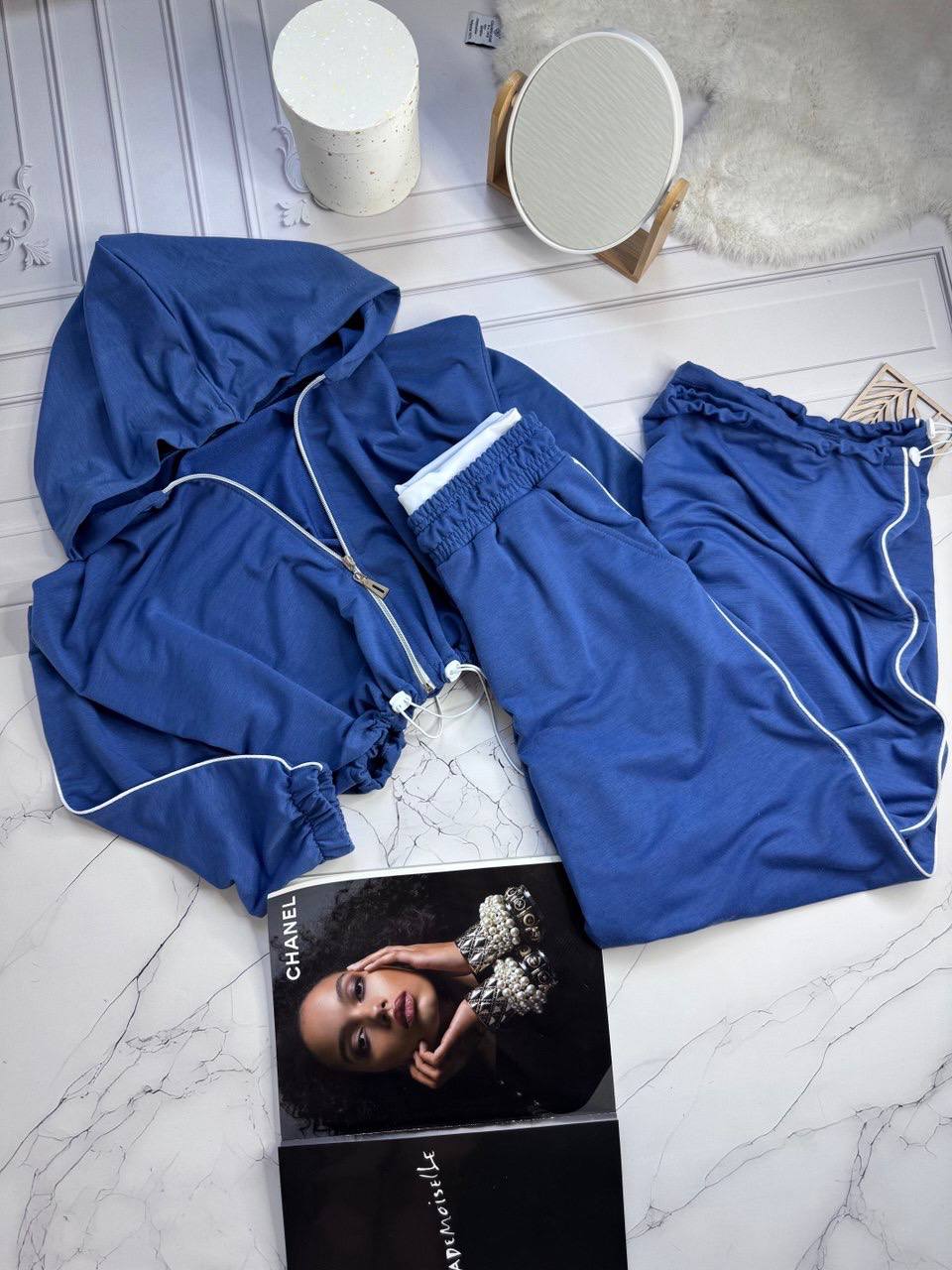 82b0c413-fb06-11f0-8624-dee18ff4e8c0_1