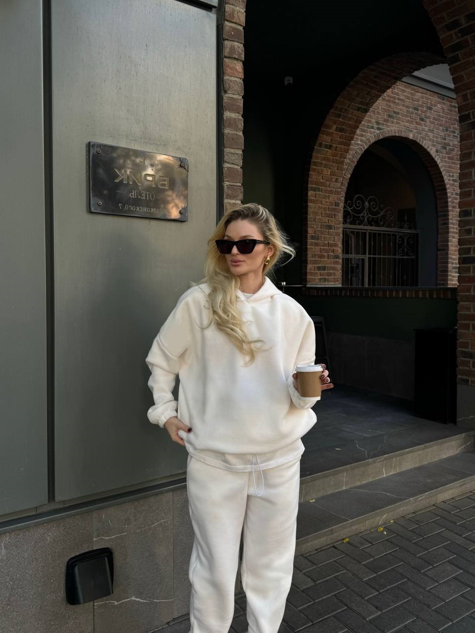 89097eec-9508-11ef-8620-dee18ff4e8c0_1