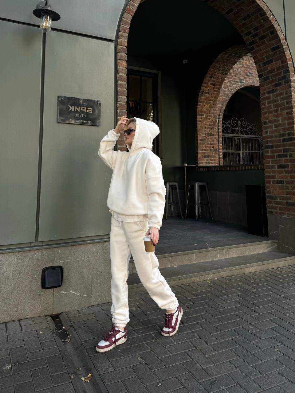 89097eec-9508-11ef-8620-dee18ff4e8c0_2