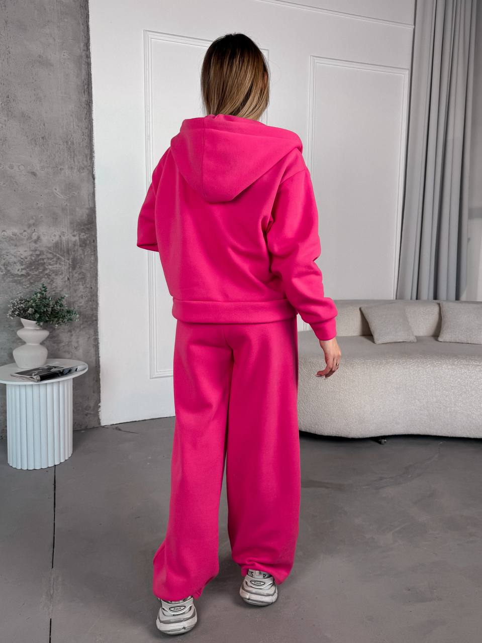 8e358359-bbec-11f0-8624-dee18ff4e8c0_2