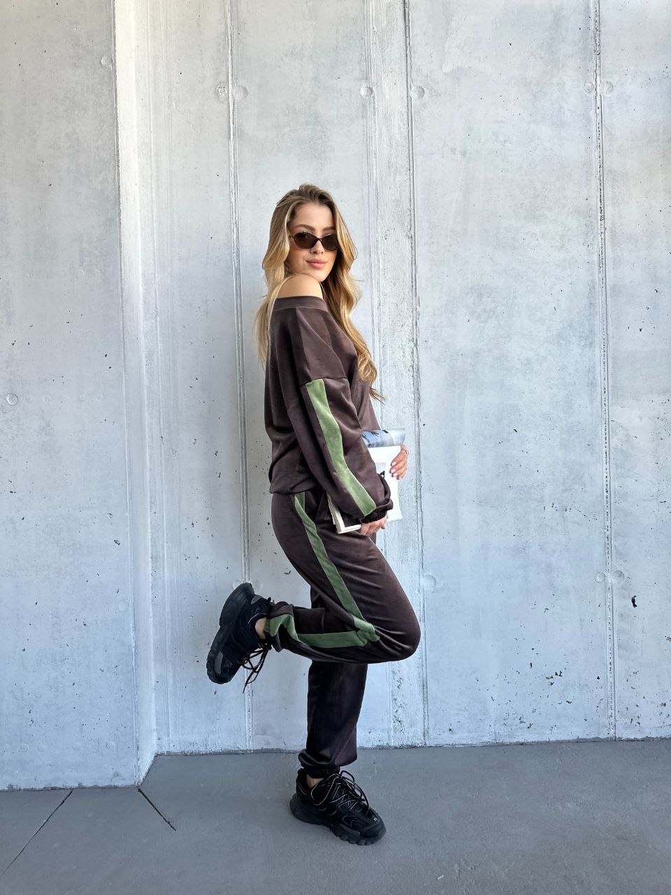 92dd9ca3-5121-11f0-8622-dee18ff4e8c0_1