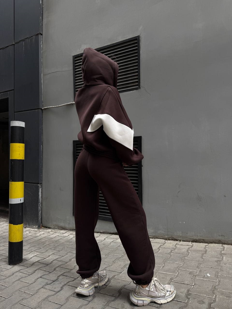 987e0623-b506-11f0-8624-dee18ff4e8c0_4