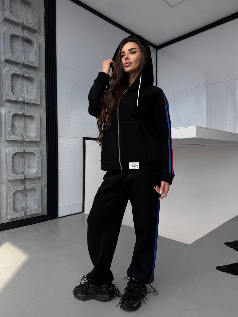 9917040b-b766-11f0-8624-dee18ff4e8c0_1