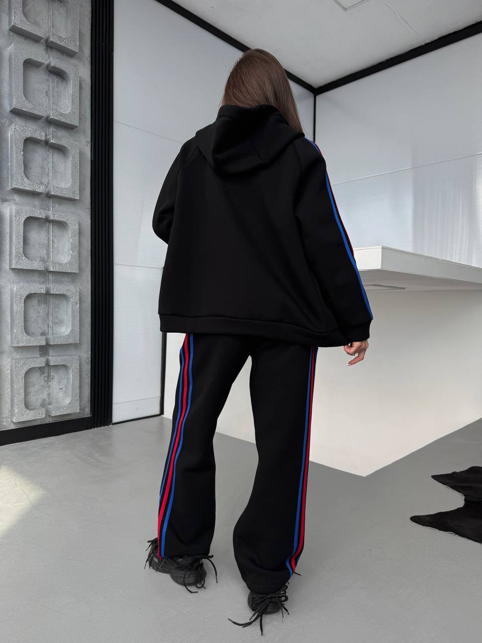 9917040b-b766-11f0-8624-dee18ff4e8c0_2