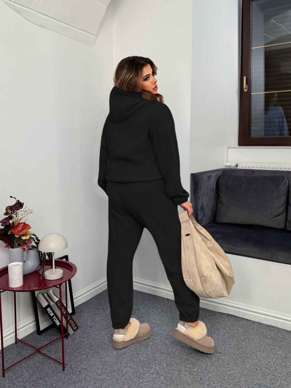 9b756f9f-ae81-11f0-8624-dee18ff4e8c0_1