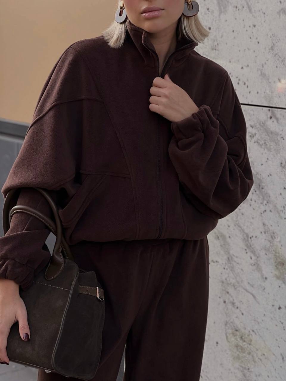 a6e9101e-dac1-11f0-8624-dee18ff4e8c0_1