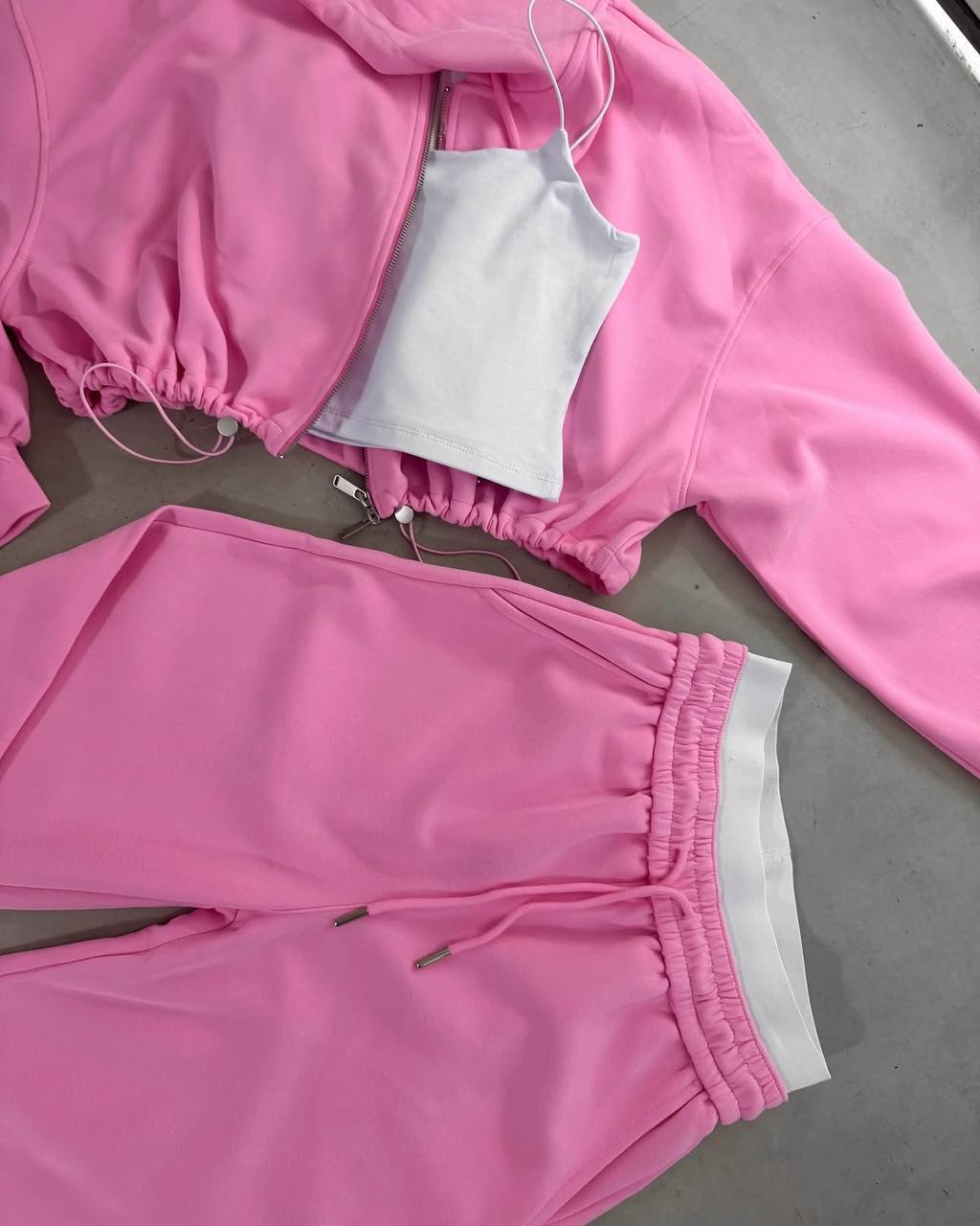 afd439bd-64b3-11f0-8624-dee18ff4e8c0_1