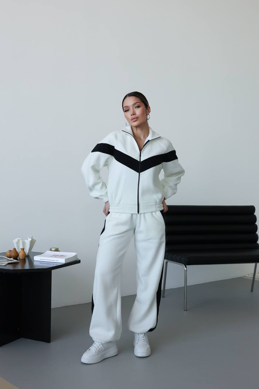 b09b67be-4639-11f0-8622-dee18ff4e8c0_1