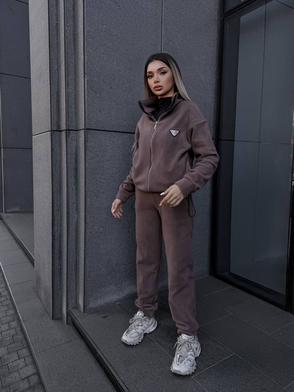 bb4d4195-a60f-11f0-8624-dee18ff4e8c0_1