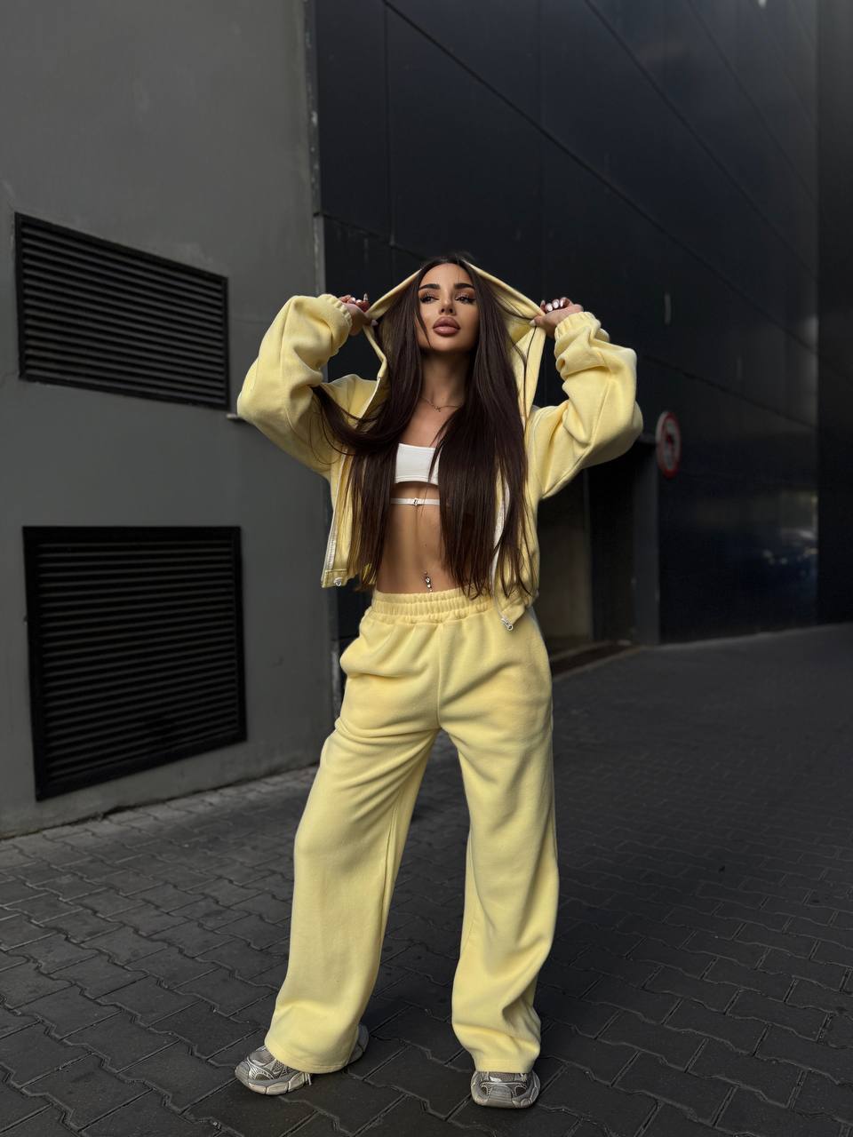 bb4d41a6-a60f-11f0-8624-dee18ff4e8c0_3