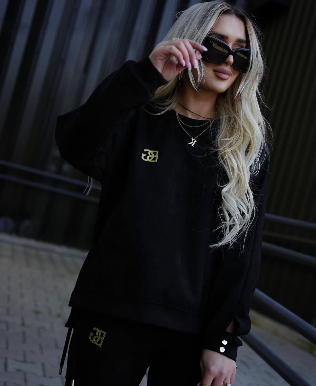 bb6c64cd-ccb3-11ee-ad4e-166b0be12ee5_2