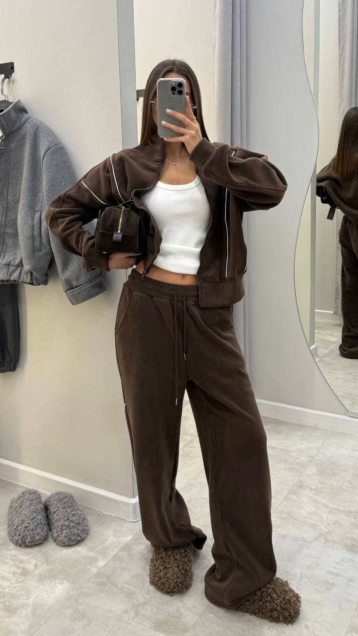 c09d2cf5-aac7-11f0-8624-dee18ff4e8c0_1