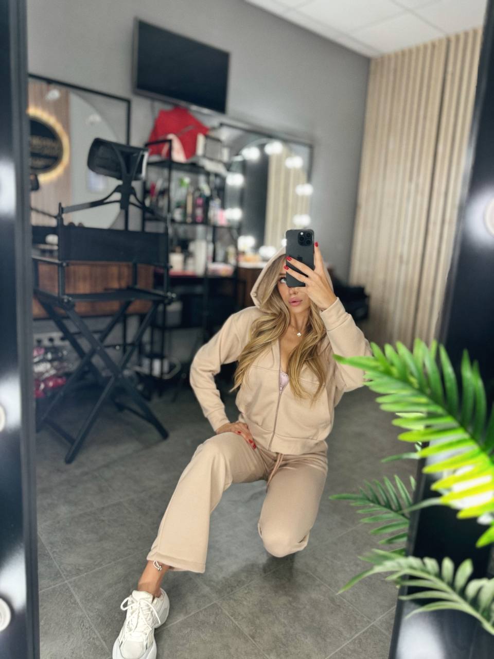 c24033d5-7e97-11f0-8624-dee18ff4e8c0_1