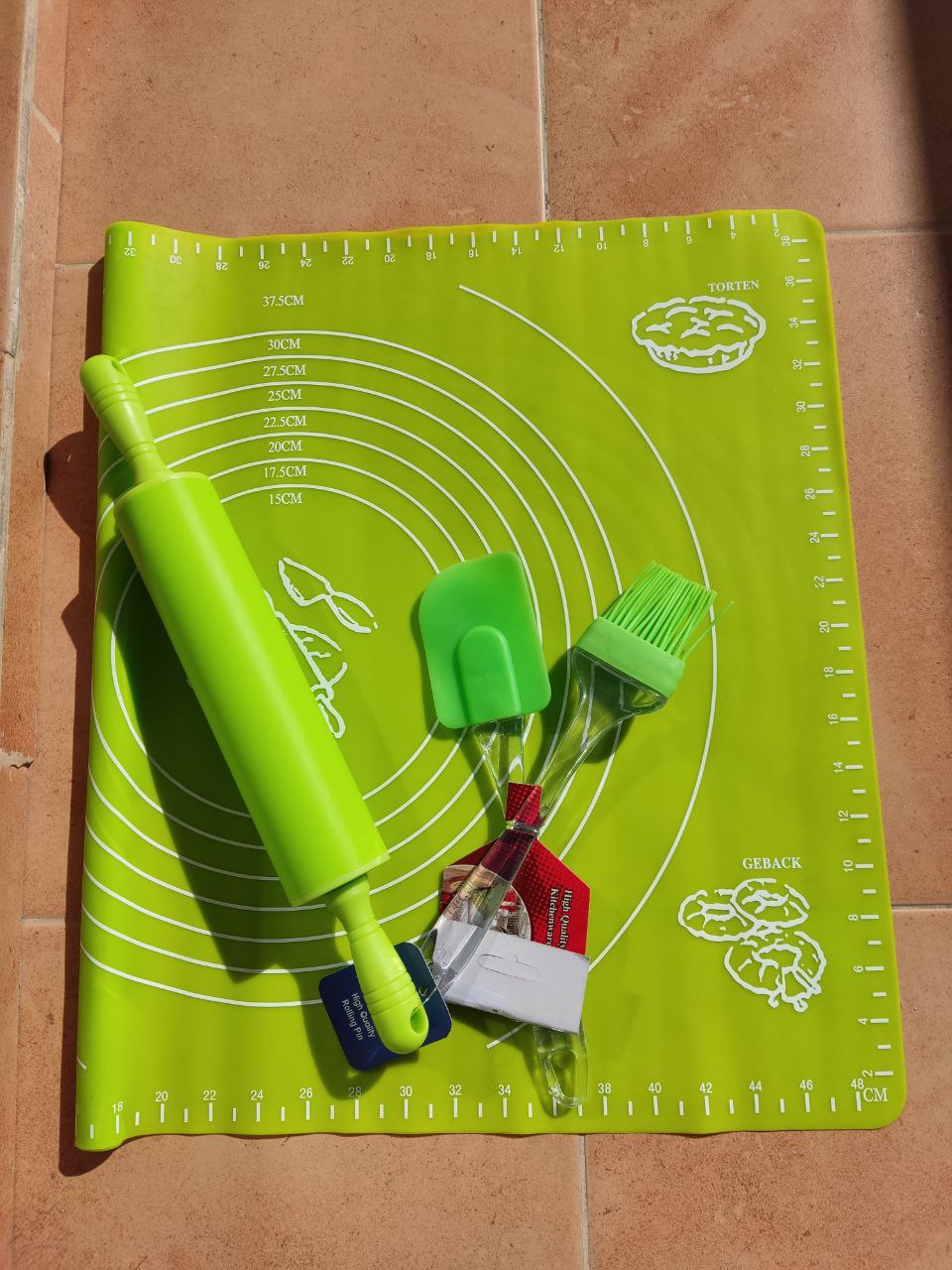 d0bba70a-bdb0-11ed-ace9-166b0be12ee5_1