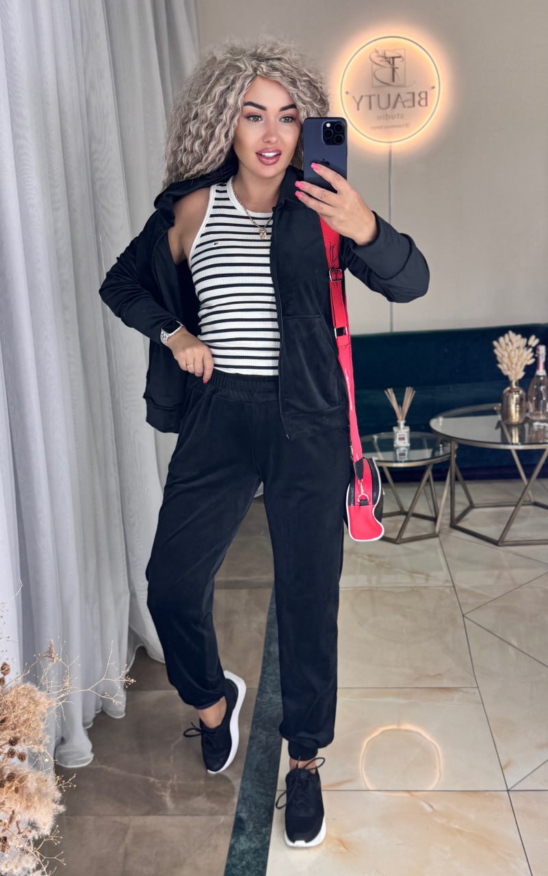 d15a7120-79af-11f0-8624-dee18ff4e8c0_1