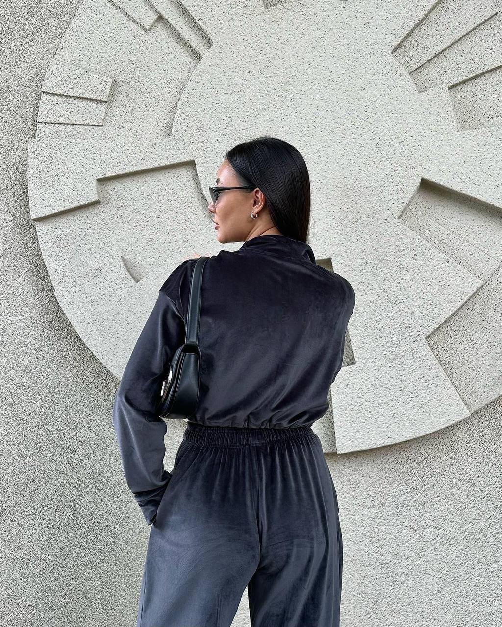 d8a4a283-8184-11ef-8620-dee18ff4e8c0_1