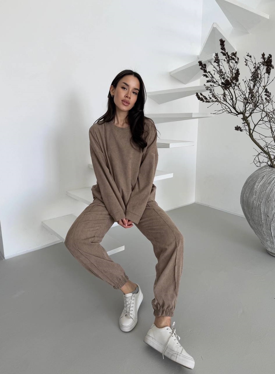 e9b6b9d0-feb4-11ef-8621-dee18ff4e8c0_2