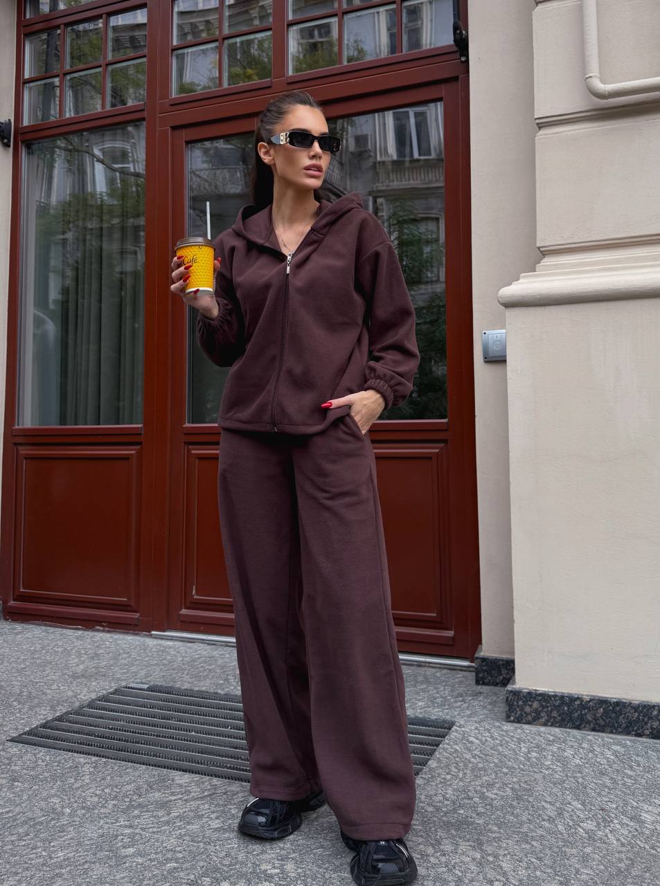 ef5c3043-4519-11f0-8622-dee18ff4e8c0_1