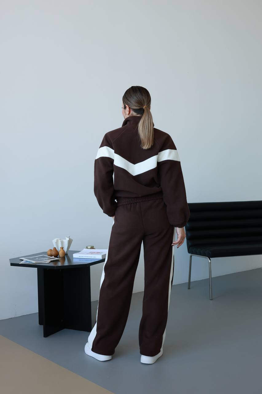 f68314e2-b68a-11f0-8624-dee18ff4e8c0_1