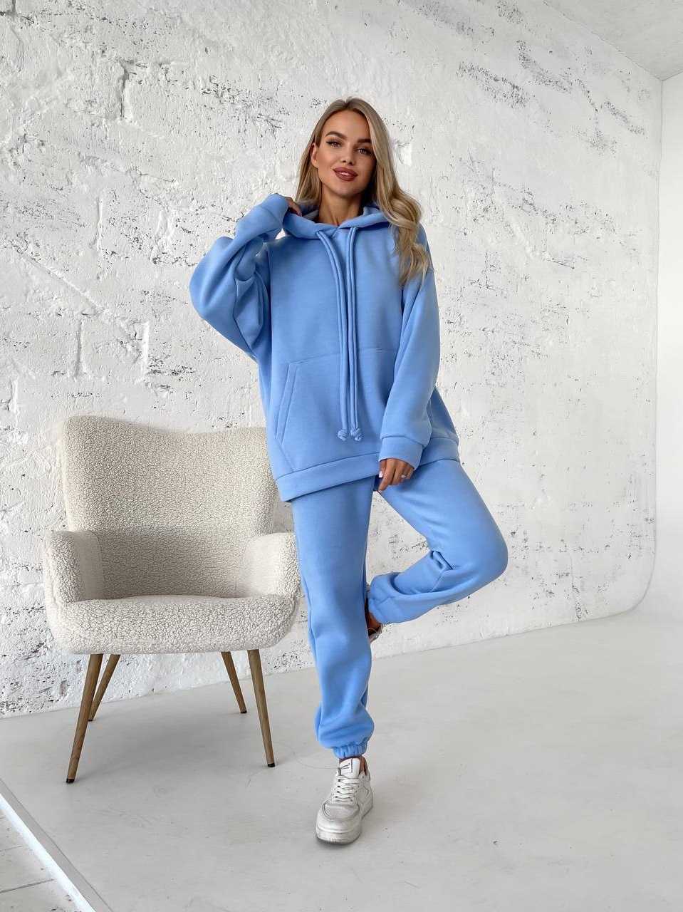 f72b00a1-5d92-11ee-ad1c-166b0be12ee5_1