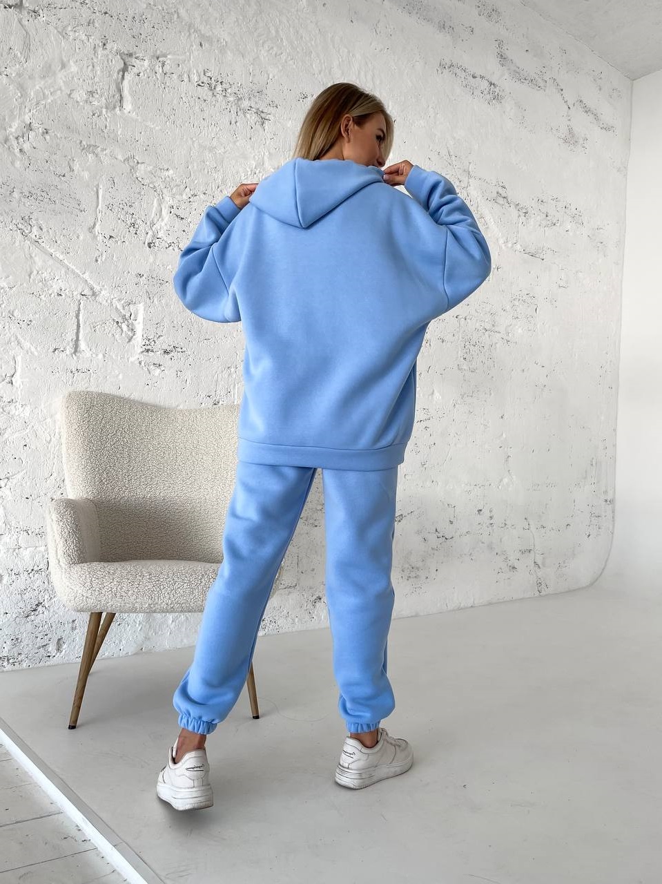 f72b00a1-5d92-11ee-ad1c-166b0be12ee5_2