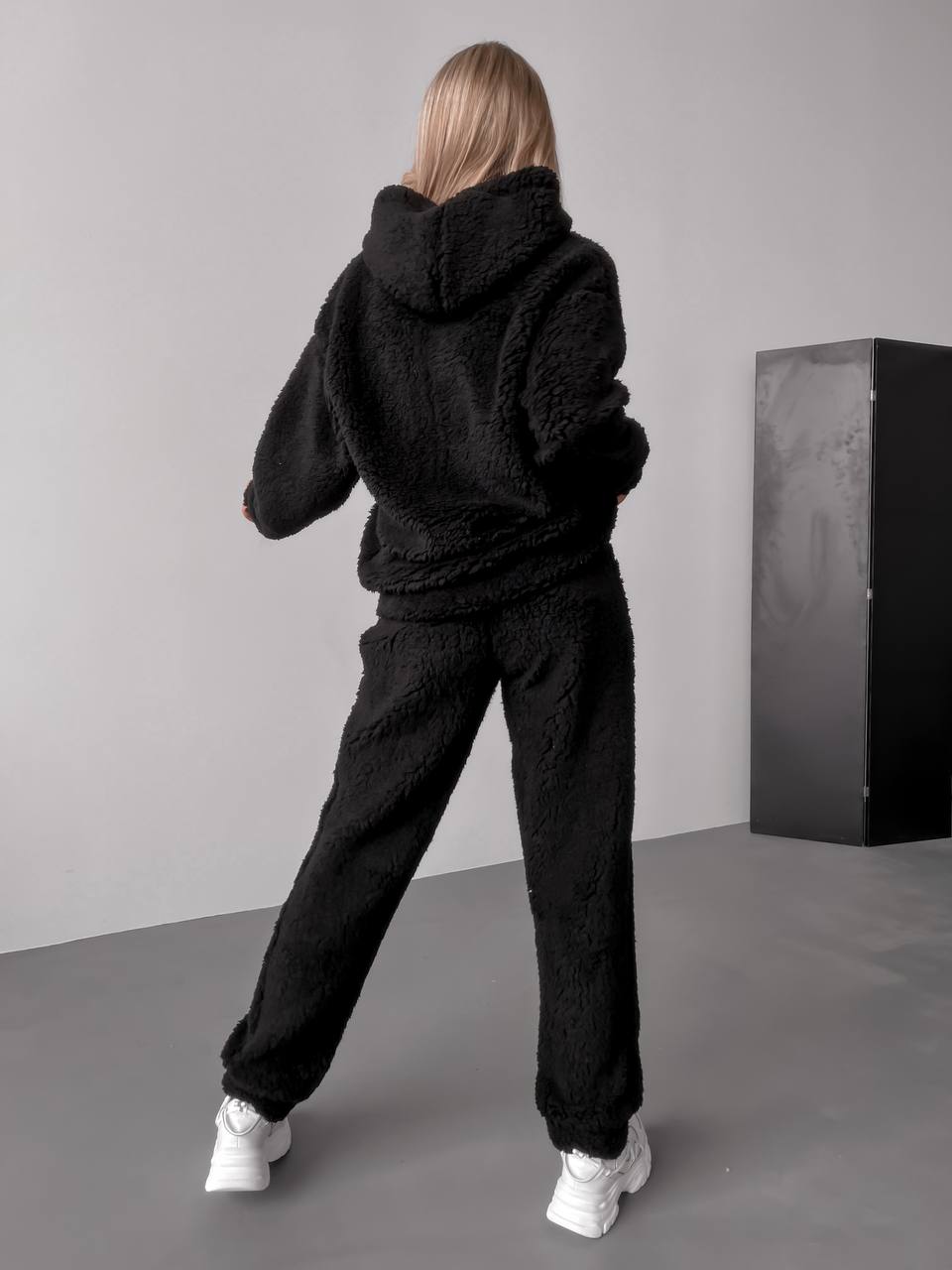 f8200443-c4c2-11f0-8624-dee18ff4e8c0_2