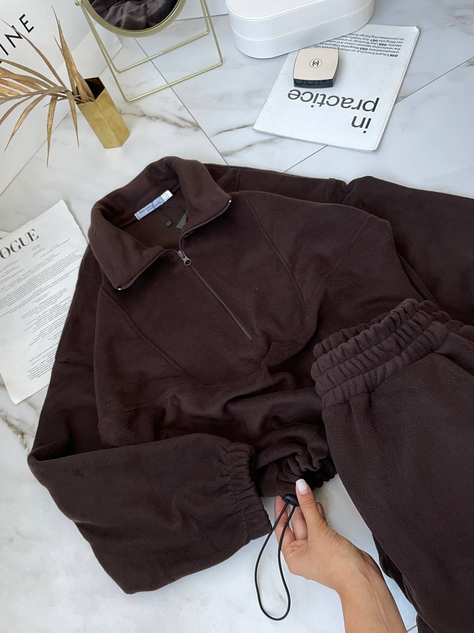 fb87c782-a472-11f0-8624-dee18ff4e8c0_2