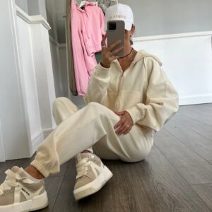 370787