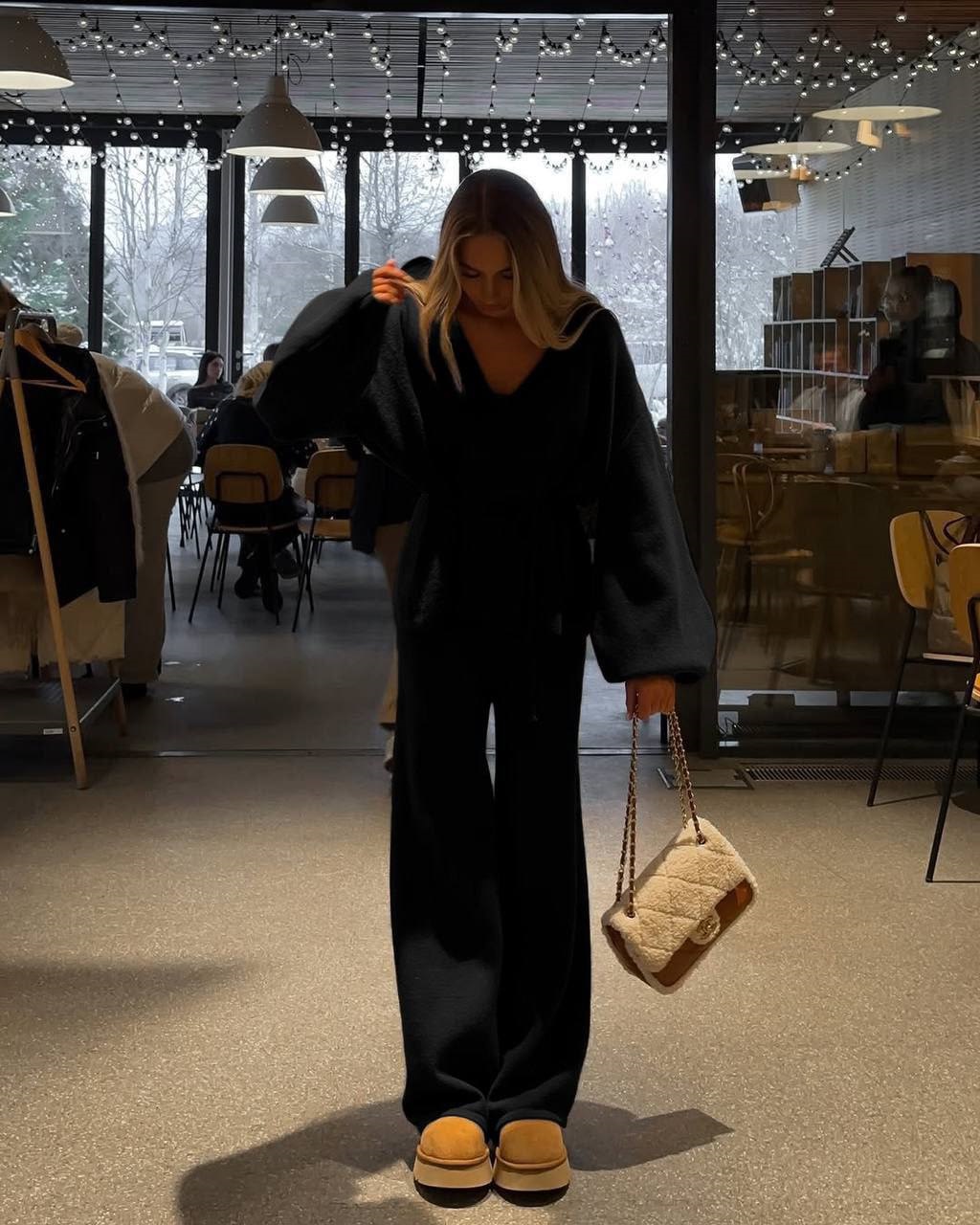 24f6b987-d2a9-11ef-8621-dee18ff4e8c0_1