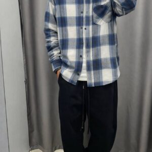 384489