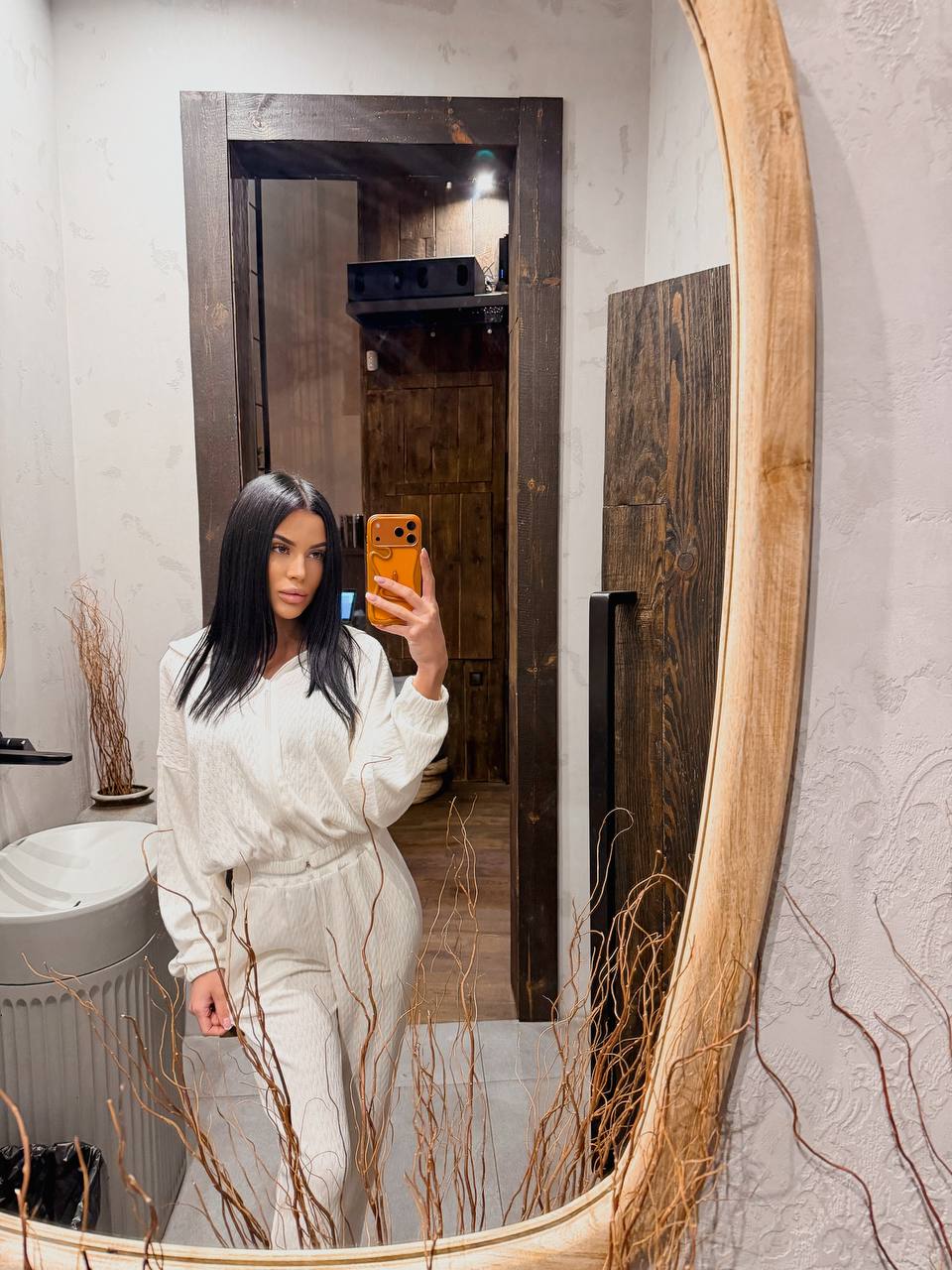 c1c68109-4bf1-11f0-8622-dee18ff4e8c0_4