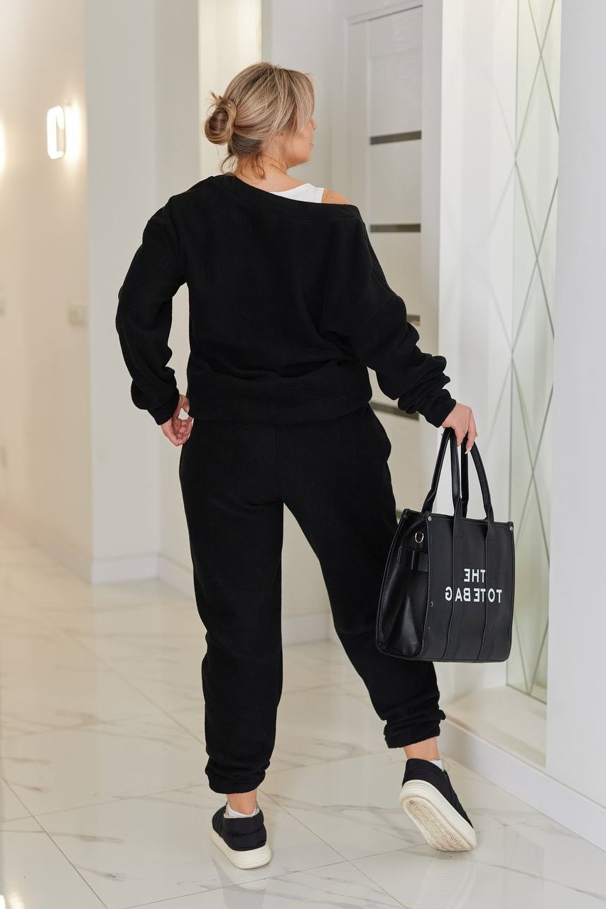 ea072c41-a833-11ef-8620-dee18ff4e8c0_1