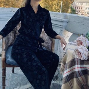 389905