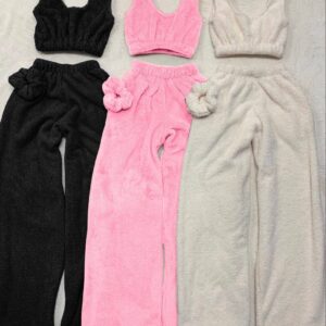 391300